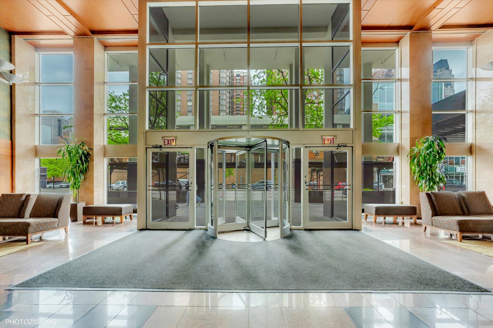 1122 N Clark Street 1405