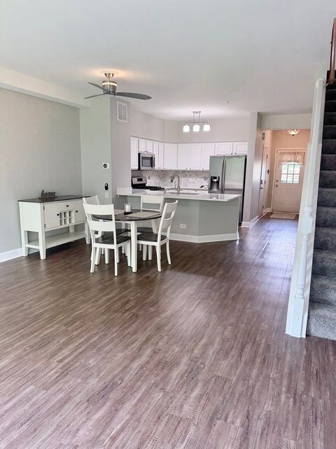Tiny photo for 261 Arboretum Drive, Lombard, IL 60148 (MLS # 12661950)