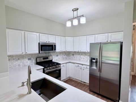 Tiny photo for 261 Arboretum Drive, Lombard, IL 60148 (MLS # 12661950)