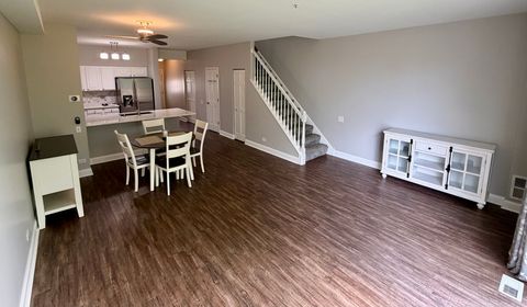 Tiny photo for 261 Arboretum Drive, Lombard, IL 60148 (MLS # 12661950)
