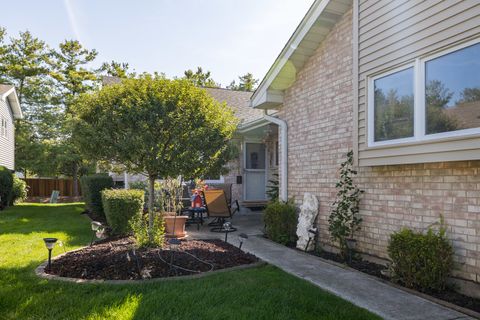 Tiny photo for 16231 Lake Villa Avenue, Tinley Park, IL 60477 (MLS # 12476543)