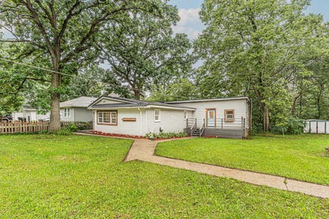 Tiny photo for 38472 N 4th Avenue, Spring Grove, IL 60081 (MLS # 12736891)