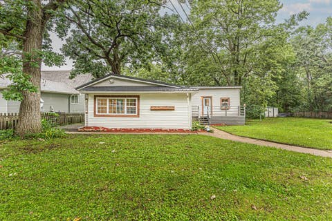 Tiny photo for 38472 N 4th Avenue, Spring Grove, IL 60081 (MLS # 12736891)
