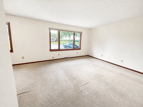 Tiny photo for 404 Clayton Drive, Watseka, IL 60970 (MLS # 12690597)