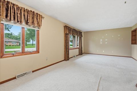 Tiny photo for 404 Clayton Drive, Watseka, IL 60970 (MLS # 12690597)