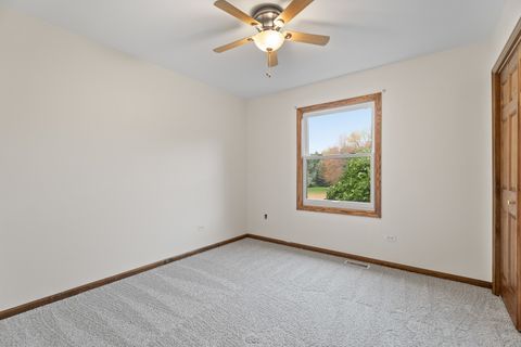 Tiny photo for 1914 Spring Dale Drive, Spring Grove, IL 60081 (MLS # 12497883)