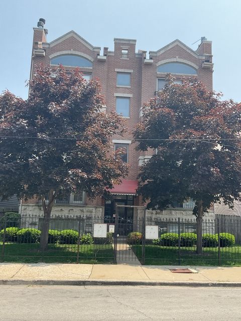 4227 S CHAMPLAIN Avenue 2N Chicago IL 60653