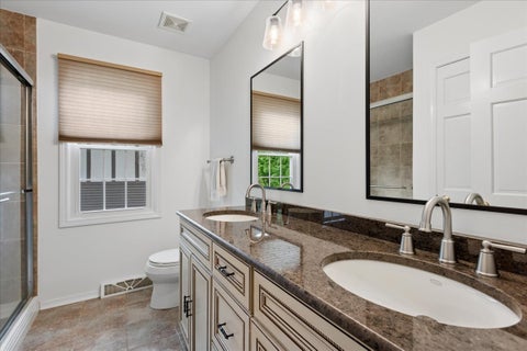 Tiny photo for 3002 EASTON Place, St. Charles, IL 60175 (MLS # 12620486)
