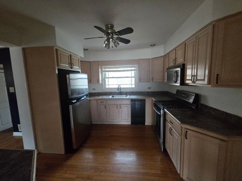 Tiny photo for 6108 Birmingham Street, Chicago Ridge, IL 60415 (MLS # 12522371)