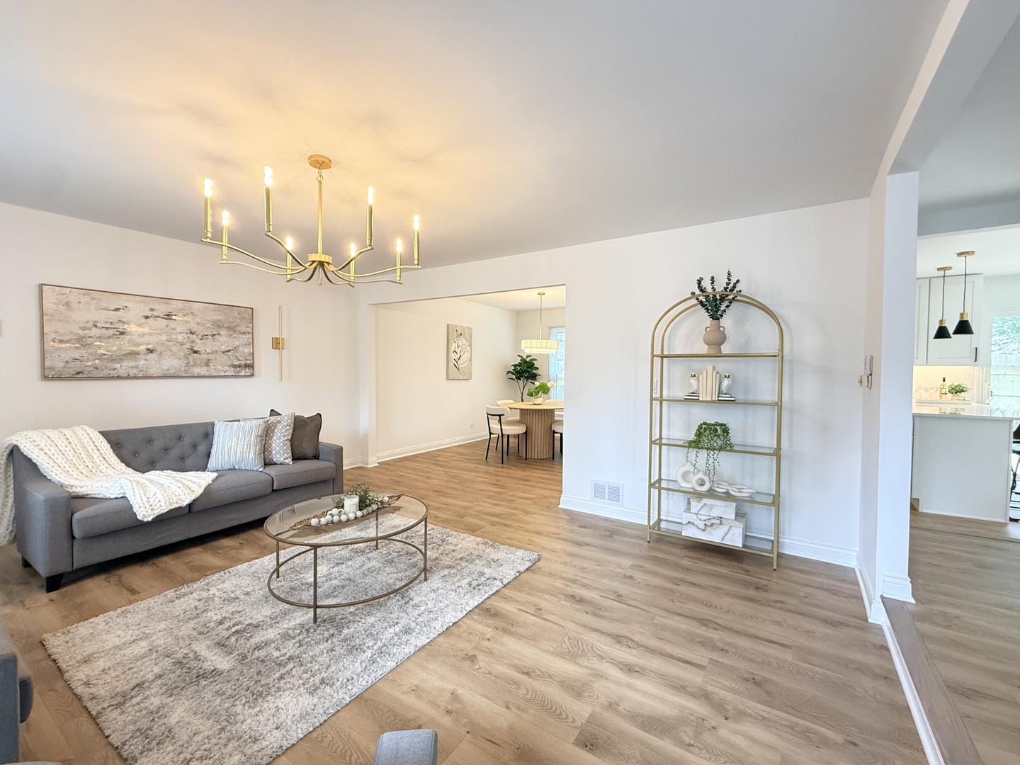 565 Kensington Court