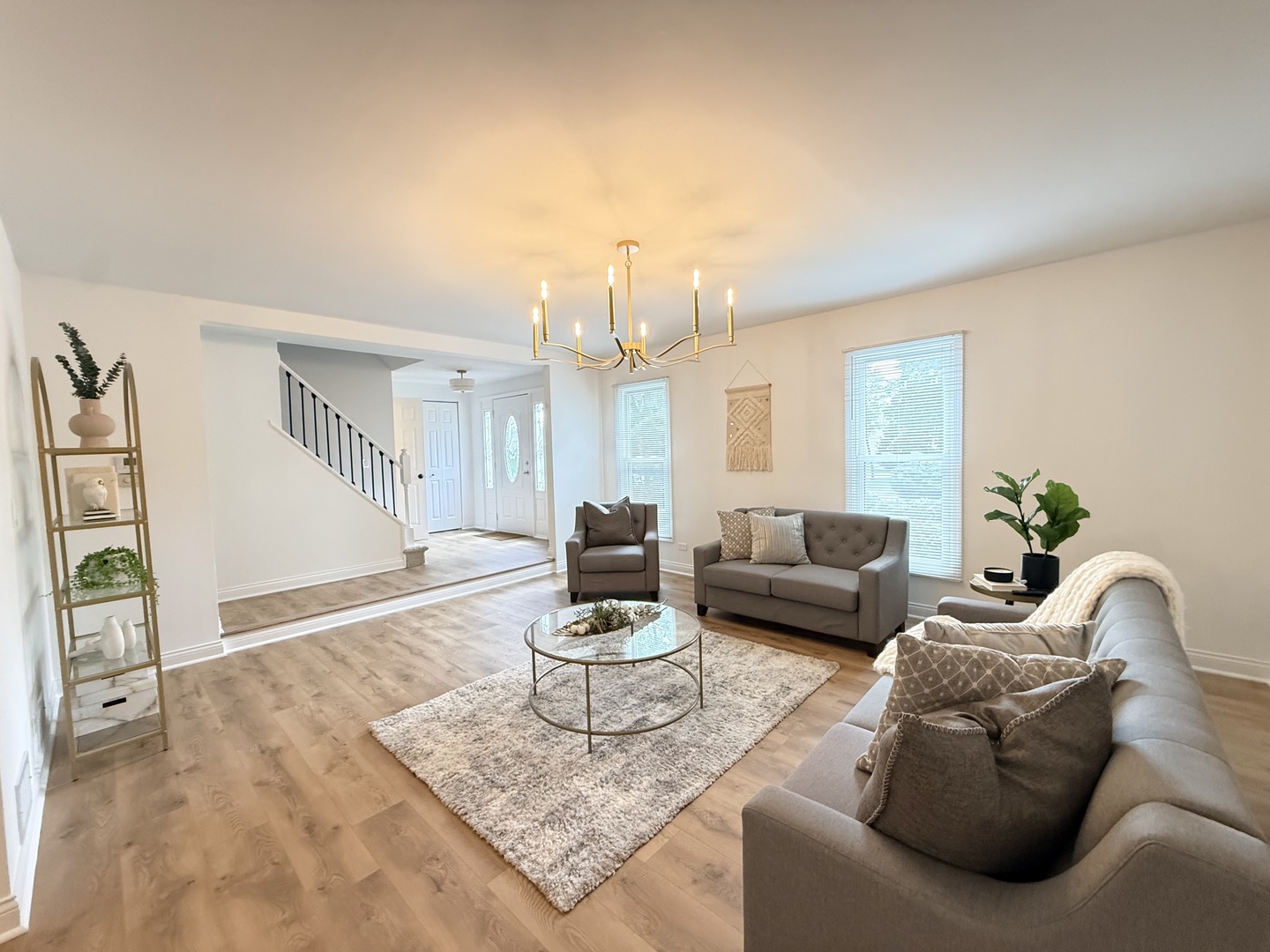 565 Kensington Court