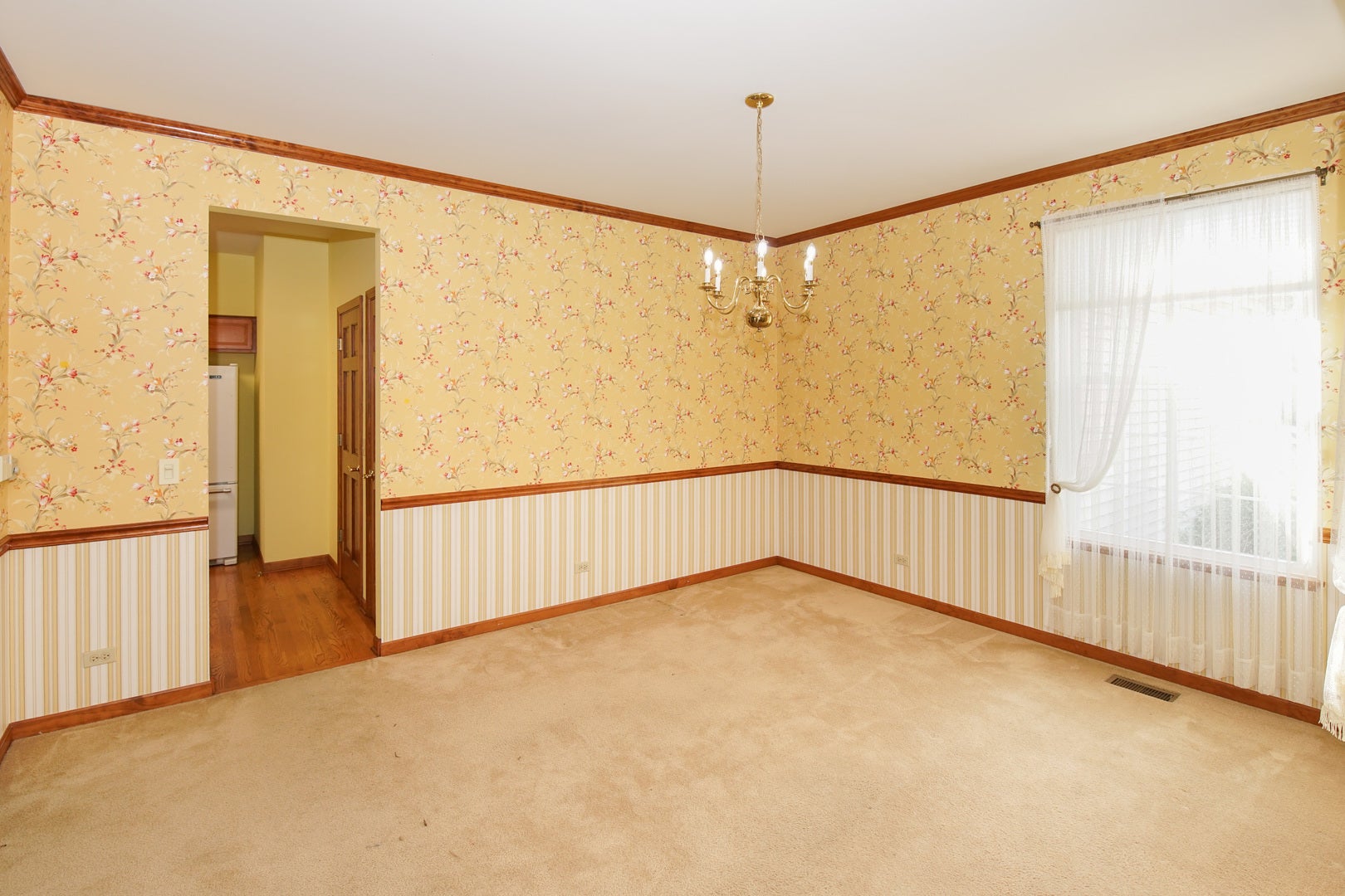1364 Sycamore Lane