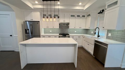 Tiny photo for 417 W Pierce Road, Itasca, IL 60143 (MLS # 12566874)