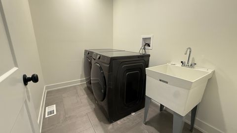 Tiny photo for 417 W Pierce Road, Itasca, IL 60143 (MLS # 12566874)