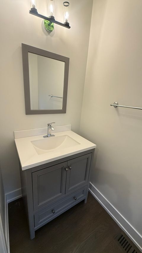 Tiny photo for 417 W Pierce Road, Itasca, IL 60143 (MLS # 12566874)