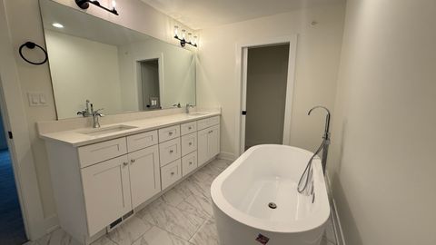 Tiny photo for 417 W Pierce Road, Itasca, IL 60143 (MLS # 12566874)