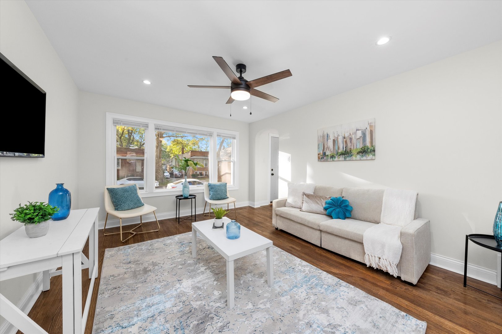 11925 S Lafayette Avenue