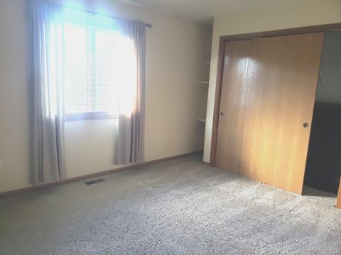 Tiny photo for 50 S Juniper Drive, North Aurora, IL 60542 (MLS # 12617499)