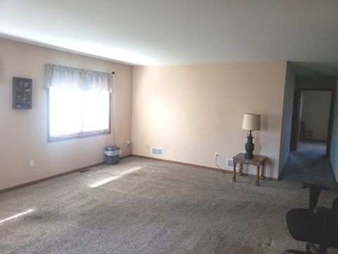 Tiny photo for 50 S Juniper Drive, North Aurora, IL 60542 (MLS # 12617499)