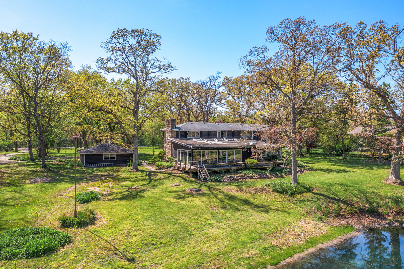 1N341 Indian Knoll Road