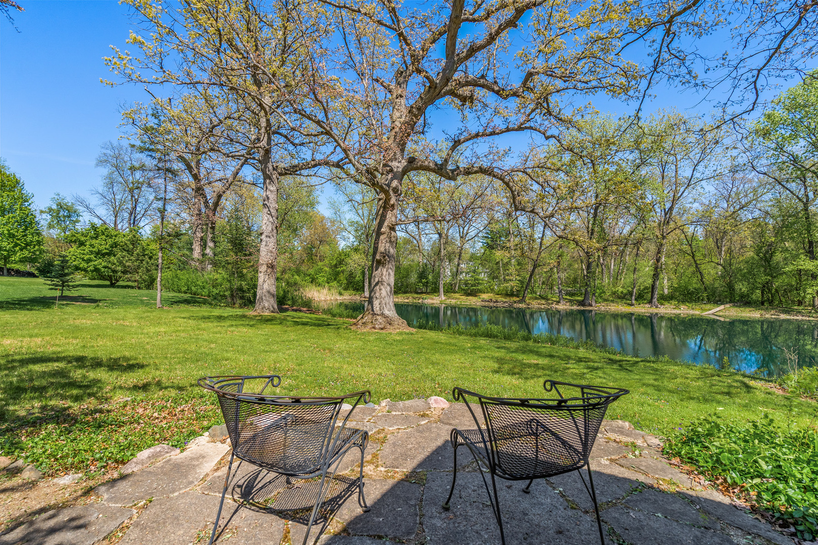 1N341 Indian Knoll Road
