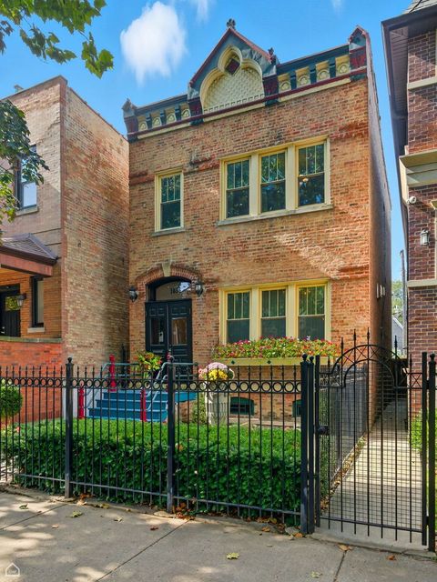 Photo of 1636 N BELL Street, Chicago, IL 60647 (MLS # 12598886)