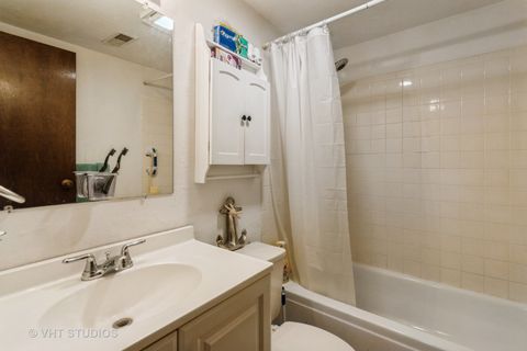 Tiny photo for 208 Flagstaff Drive, Bolingbrook, IL 60440 (MLS # 12498563)