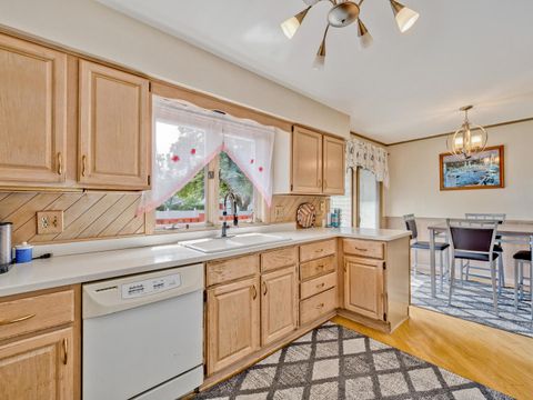 Tiny photo for 1121 N Greenfield Lane, Mount Prospect, IL 60056 (MLS # 12470006)