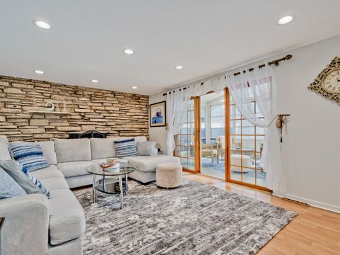 Tiny photo for 1121 N Greenfield Lane, Mount Prospect, IL 60056 (MLS # 12470006)