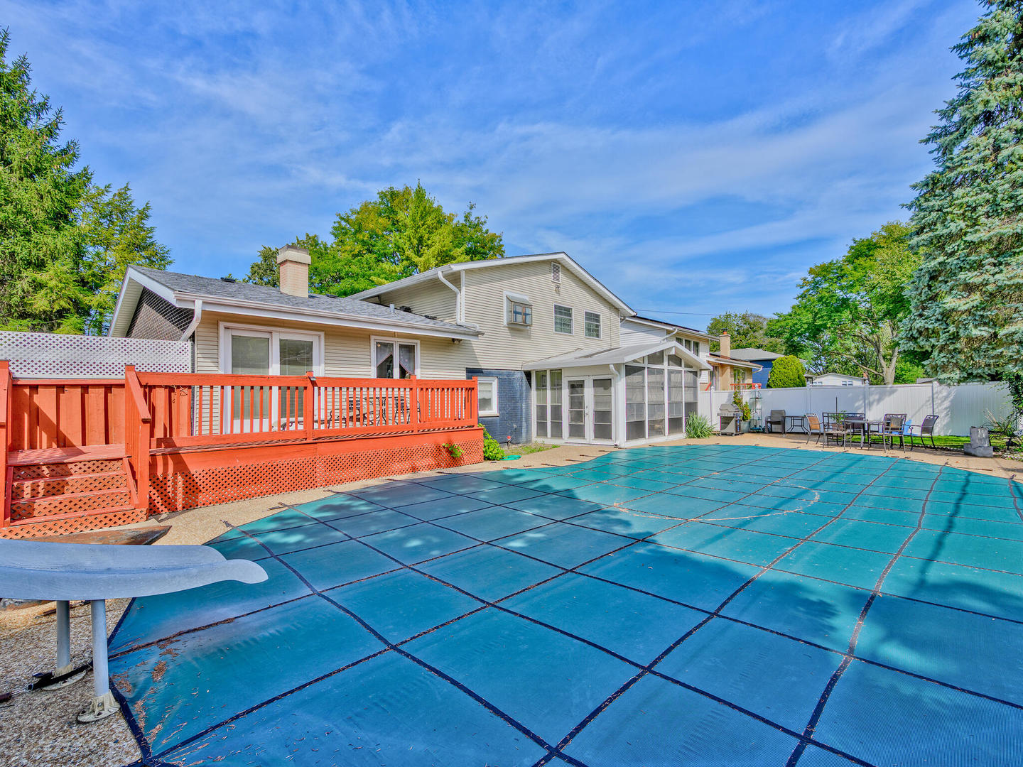 Mount Prospect, Illinois 60056, United States, 4 Bedrooms Bedrooms, ,3 BathroomsBathrooms,Residential,Active,208817