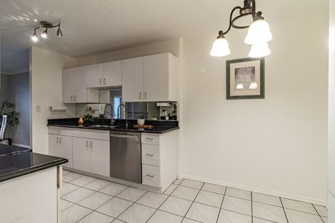 Tiny photo for 3030 Pheasant Creek Drive #307, Northbrook, IL 60062 (MLS # 12624962)