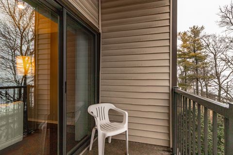 Tiny photo for 3030 Pheasant Creek Drive #307, Northbrook, IL 60062 (MLS # 12624962)