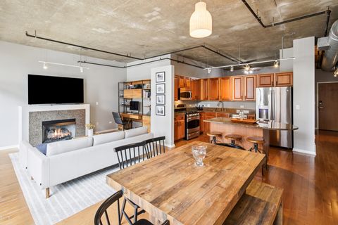 Tiny photo for 520 S State Street #816, Chicago, IL 60605 (MLS # 12480721)