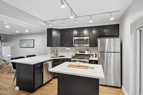 Tiny photo for 245 S Oak Park Avenue #C, Oak Park, IL 60302 (MLS # 12771497)