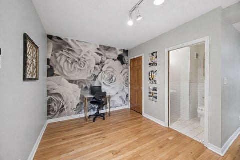 Tiny photo for 245 S Oak Park Avenue #C, Oak Park, IL 60302 (MLS # 12771497)