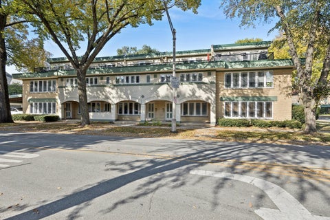 Tiny photo for 245 S Oak Park Avenue #C, Oak Park, IL 60302 (MLS # 12771497)