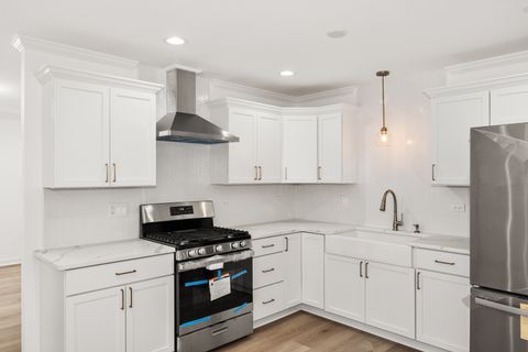 Tiny photo for 813 Audrey Avenue, Joliet, IL 60436 (MLS # 12532571)