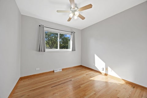Tiny photo for 588 Kohley Road, Lisle, IL 60532 (MLS # 12747551)