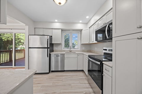 Tiny photo for 588 Kohley Road, Lisle, IL 60532 (MLS # 12747551)