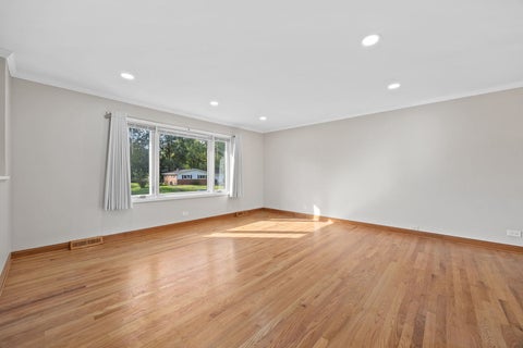 Tiny photo for 588 Kohley Road, Lisle, IL 60532 (MLS # 12747551)