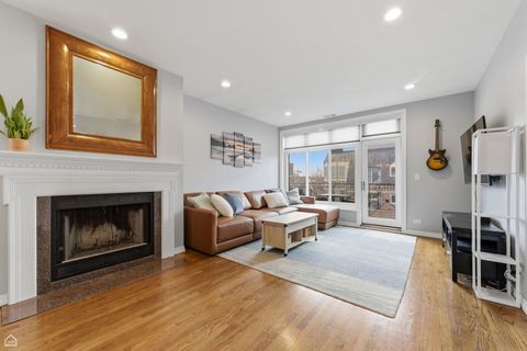 Tiny photo for 2302 W Belmont Avenue #4, Chicago, IL 60618 (MLS # 12593650)