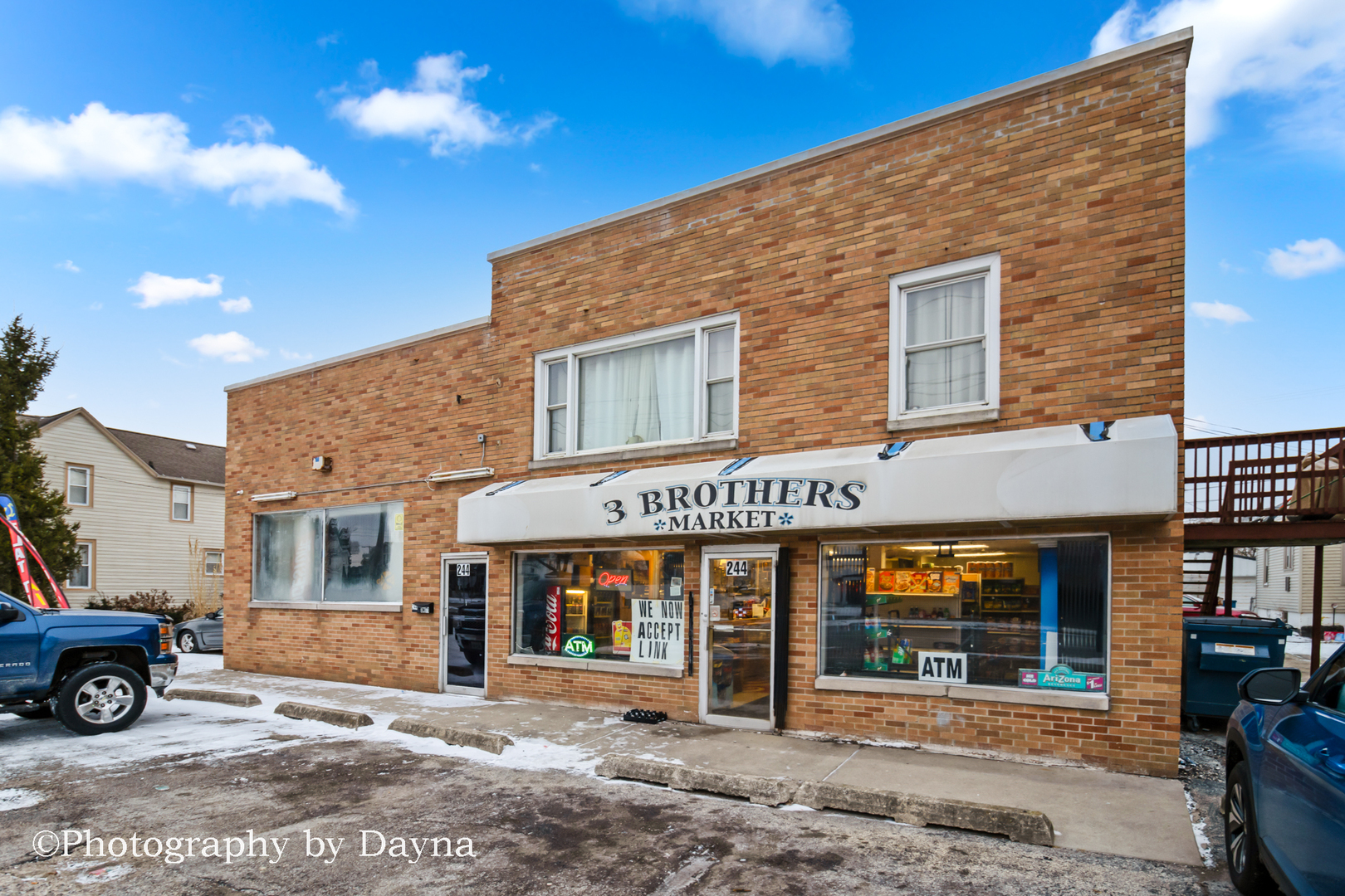 242 W Jeffery Street