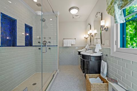 Tiny photo for 908 Elm Place, Glencoe, IL 60022 (MLS # 12486480)