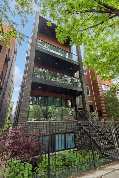1110 N MARSHFIELD Avenue 2 Chicago IL 60622
