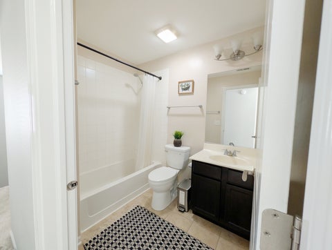 Tiny photo for 208 Wildflower Street, Des Plaines, IL 60016 (MLS # 12734068)