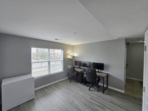 Tiny photo for 208 Wildflower Street, Des Plaines, IL 60016 (MLS # 12734068)