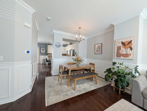 Tiny photo for 208 Wildflower Street, Des Plaines, IL 60016 (MLS # 12734068)