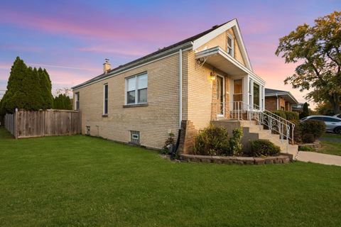 Tiny photo for 1907 Suffolk Avenue, Westchester, IL 60154 (MLS # 12511599)