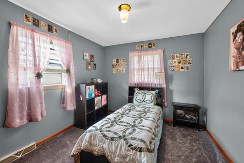 Tiny photo for 825 Prairie Street, Aurora, IL 60506 (MLS # 12795846)