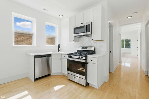 Tiny photo for 1928 W 21st Street #2F, Chicago, IL 60608 (MLS # 12604341)